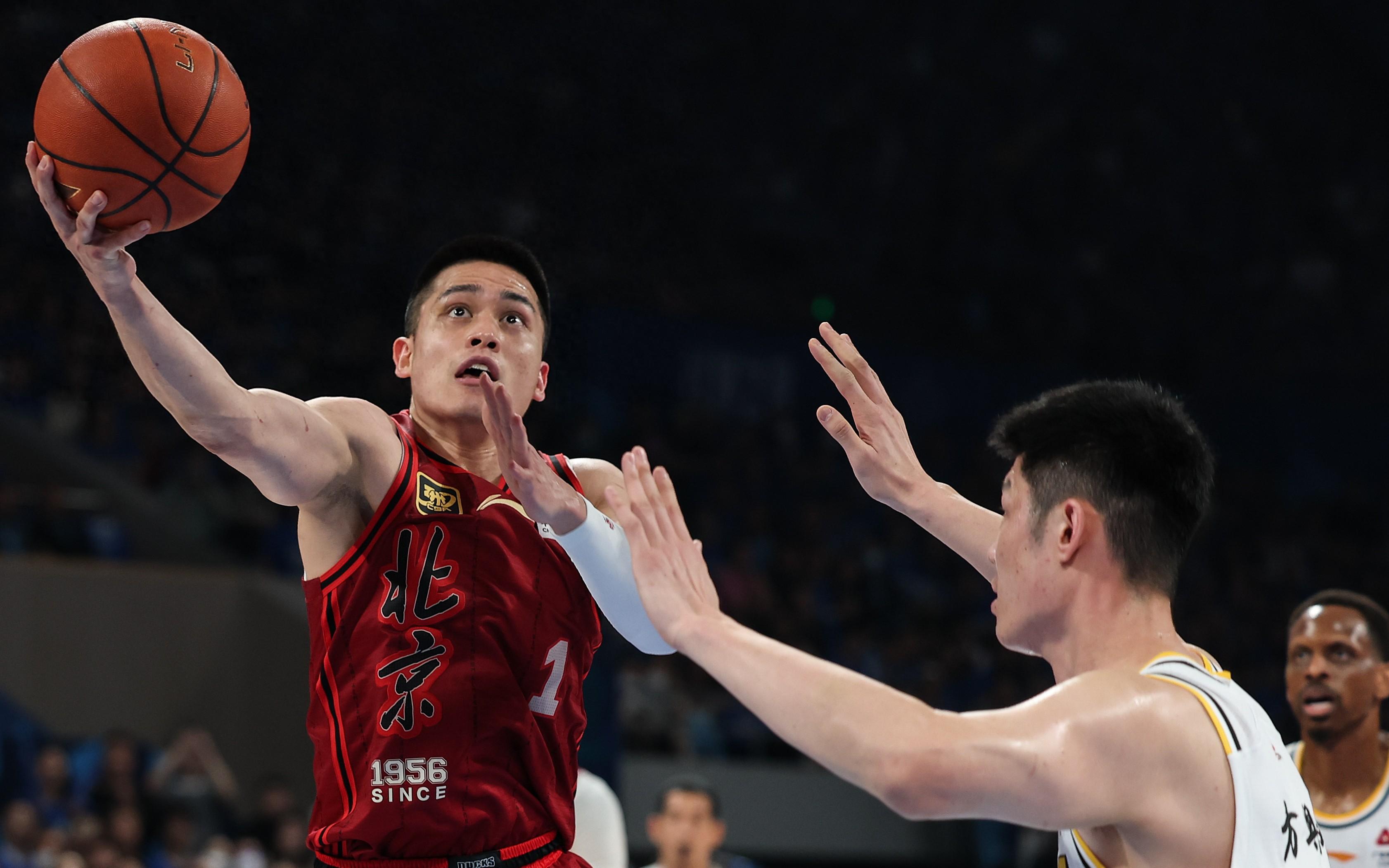 爱游戏关键时刻广厦男篮调整名单以备全明星赛，刷新队史纪录环节打磨，引发热议，更衣室氛围转暖的简单介绍